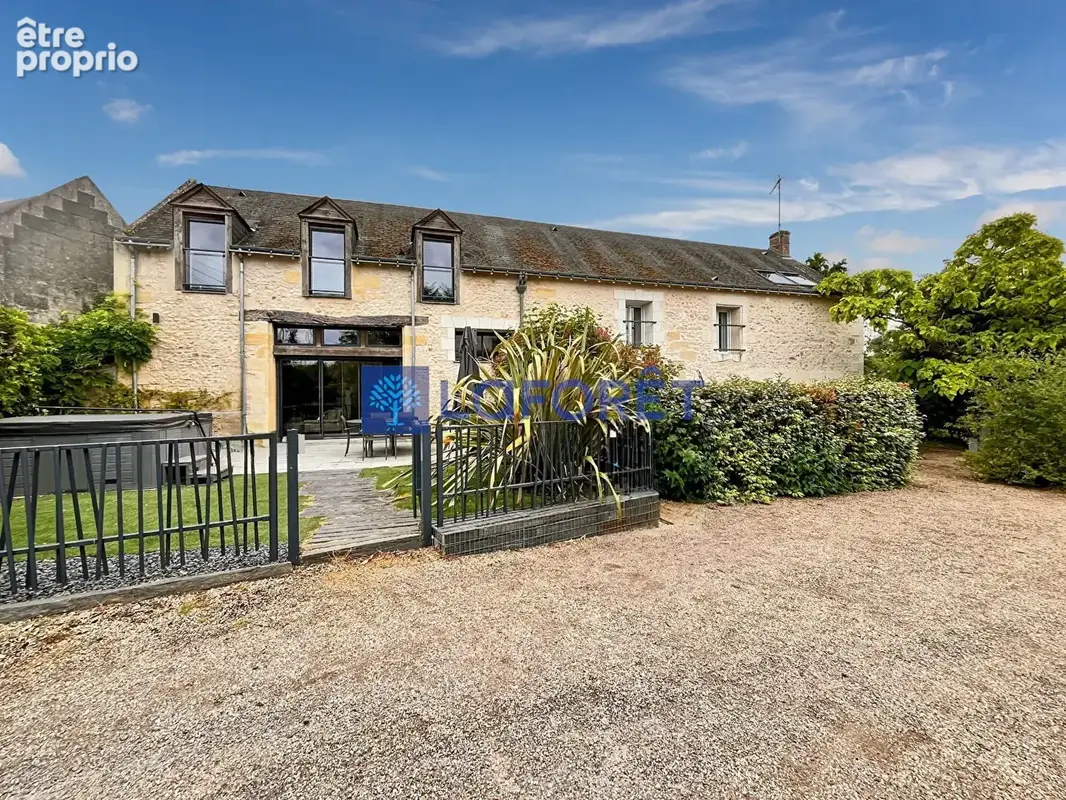 Ensemble Immobilier de Prestige - 300 m² - 3 Logements - Azay-le-Rideau - photo 14