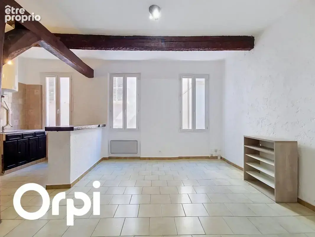 A vendre, centre historique de TOULON (83000), T1bis 44m² 3ème étage, d'autres lots a vendre dans le même immeuble - photo 2