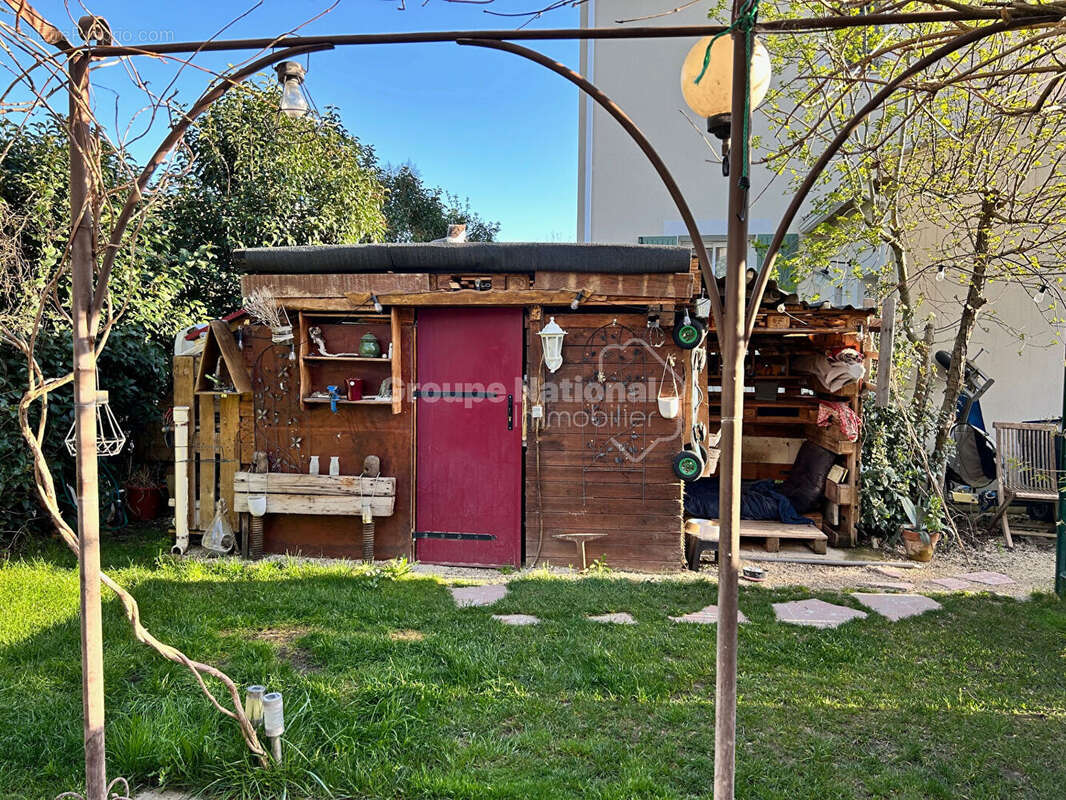 Appartement à SAINT-ETIENNE-DU-GRES