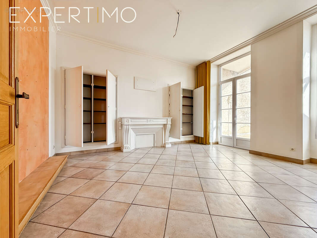 Appartement à LUNEL