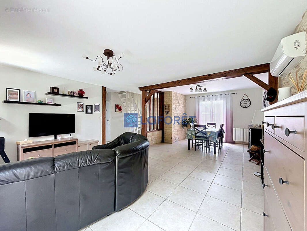 Maison à SAINTRY-SUR-SEINE
