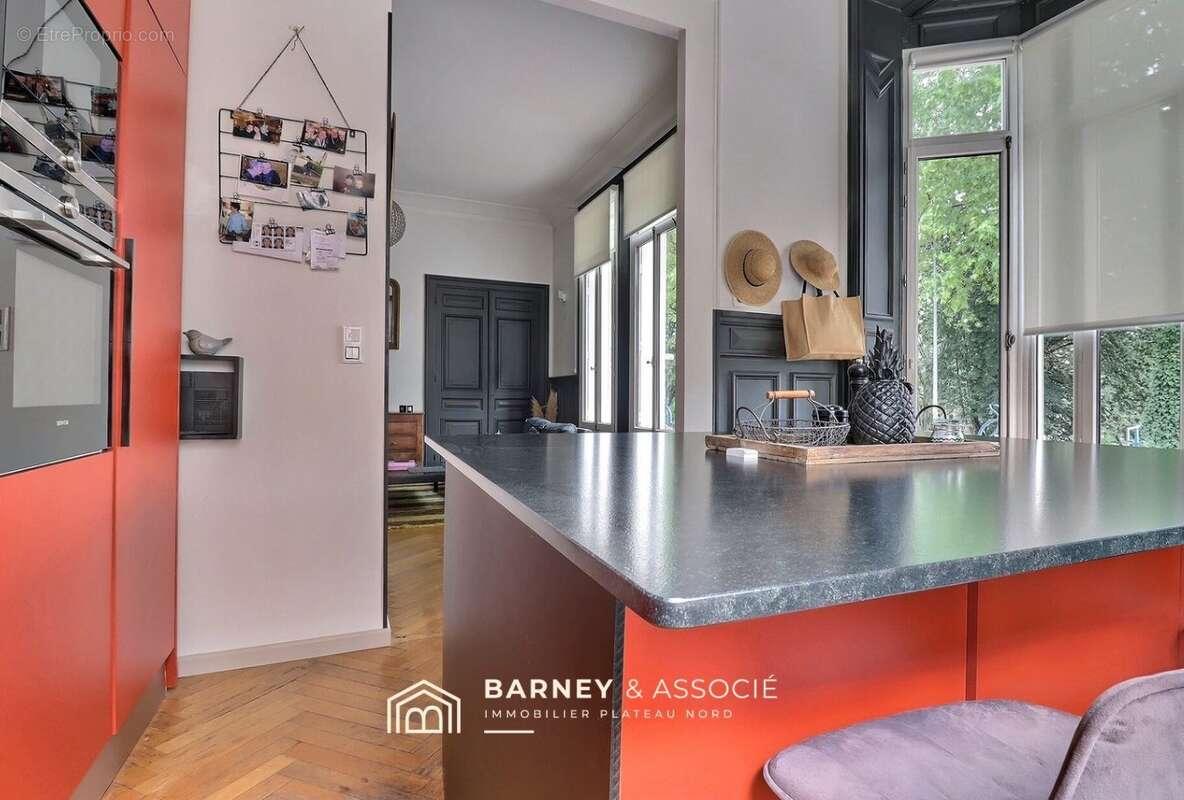 Appartement 82 m² à Rouen  - photo 4