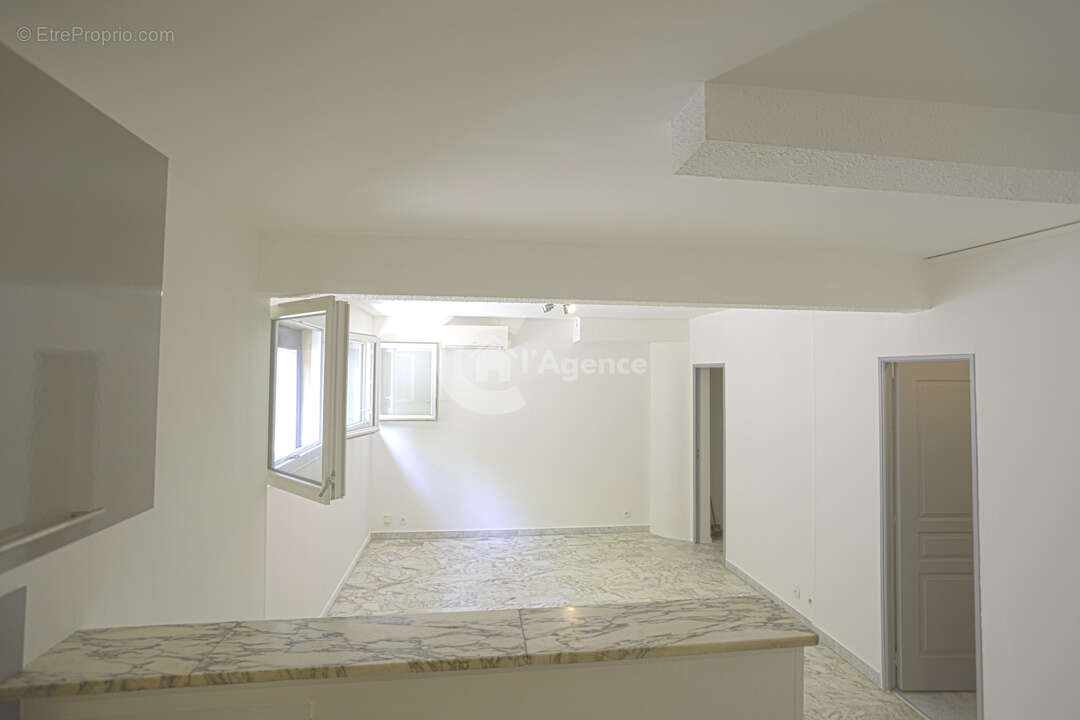 Appartement à MOUGINS