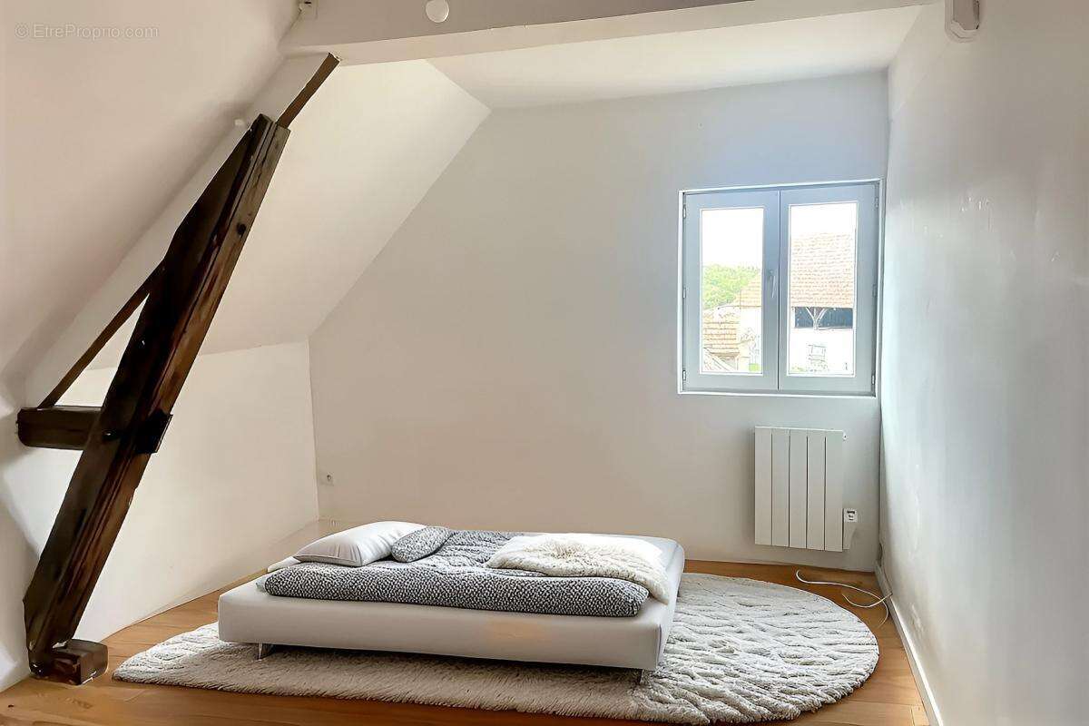 Maison de caractère dans un corps de ferme avec potentiel in - photo 5