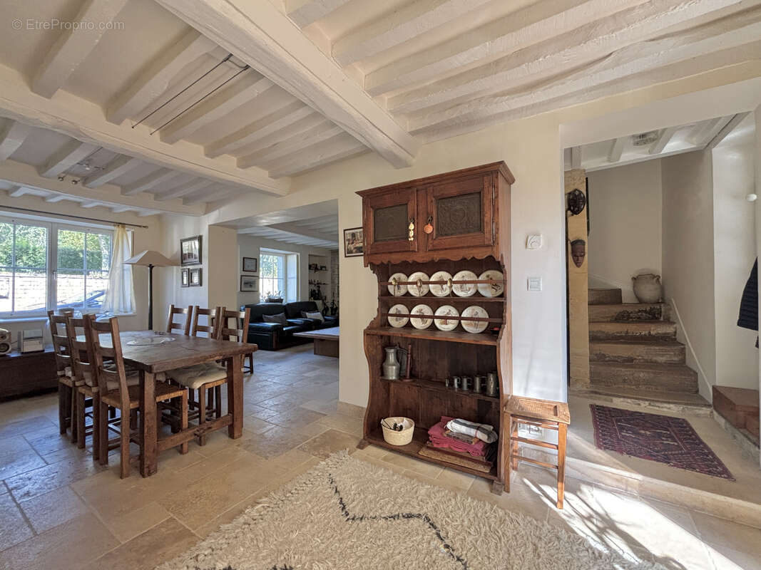 Maison à LE FRESNE-CAMILLY