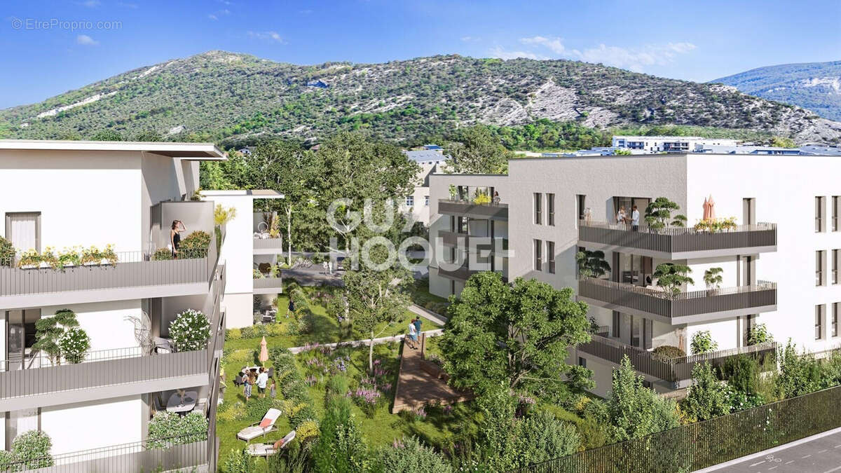Appartement à CHALLES-LES-EAUX