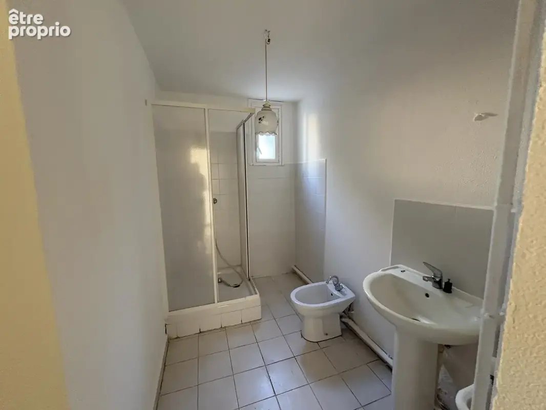 Bastia   Résidence « Agliani »   T3 en rez-de-chaussée avec loggia, dressing et buanderie - photo 4