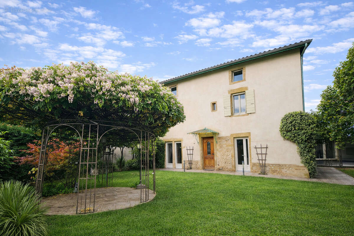 Maison à ROUSSILLON
