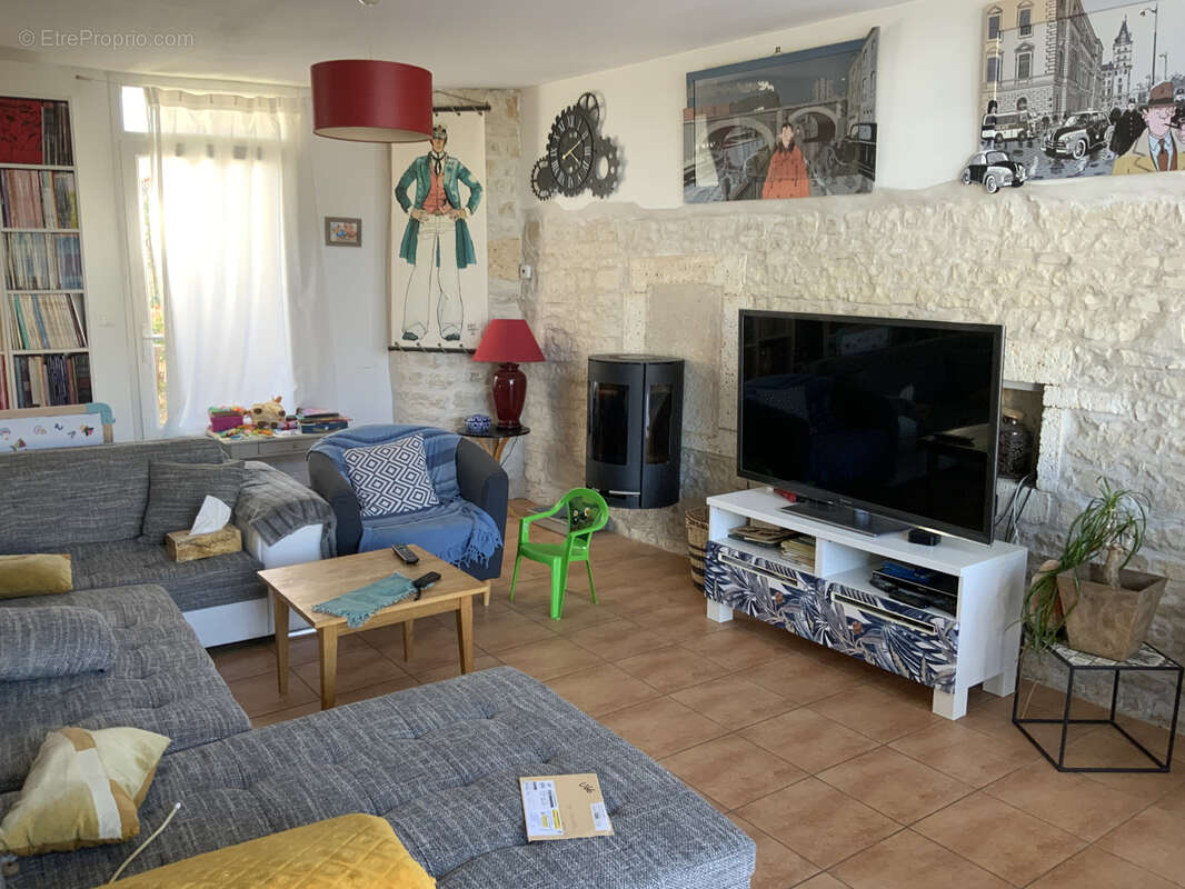 Maison à CHAMPNIERS