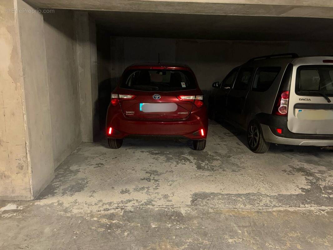 Parking à PARIS-19E