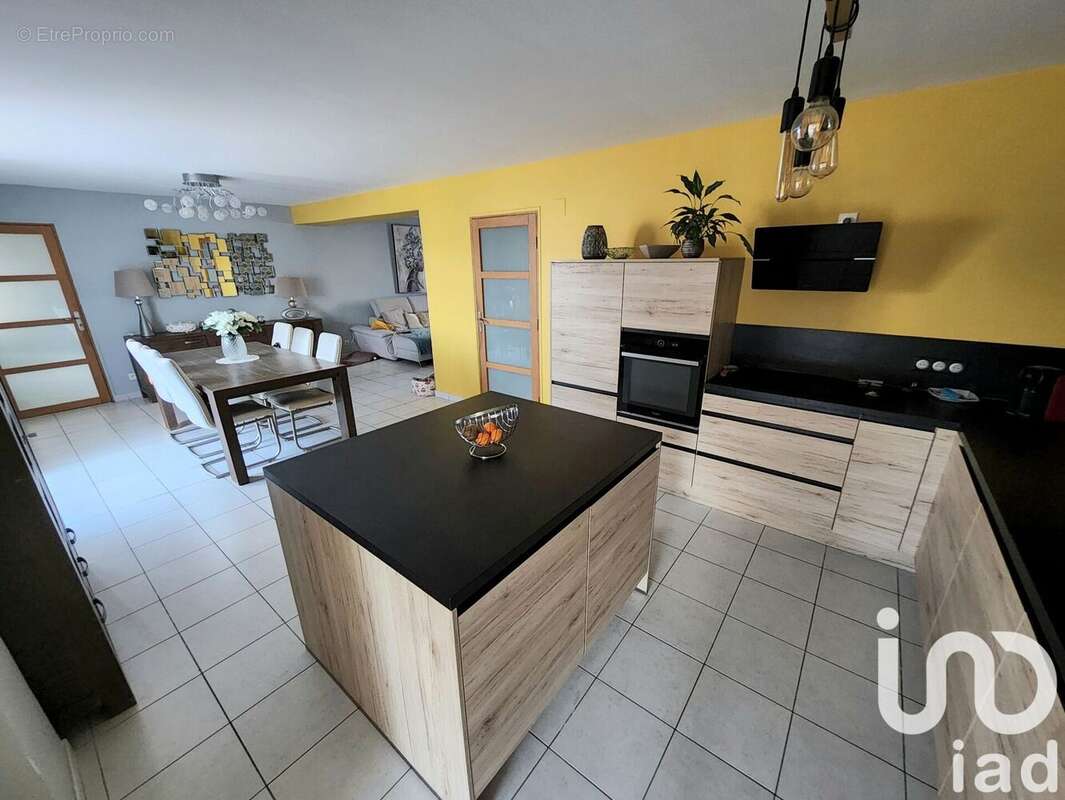 Maison 165 m² à Cambrai  - photo 2