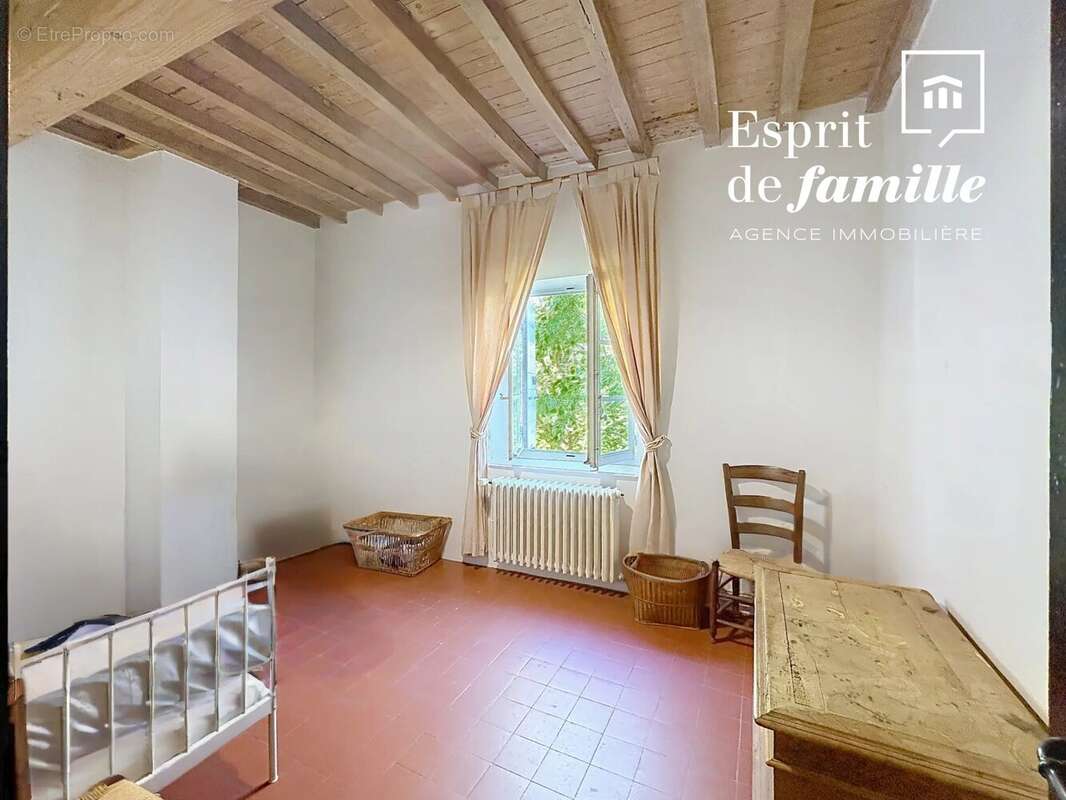 Maison à MONTANAY
