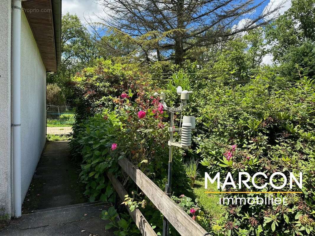 Maison à SAINT-AGNANT-DE-VERSILLAT