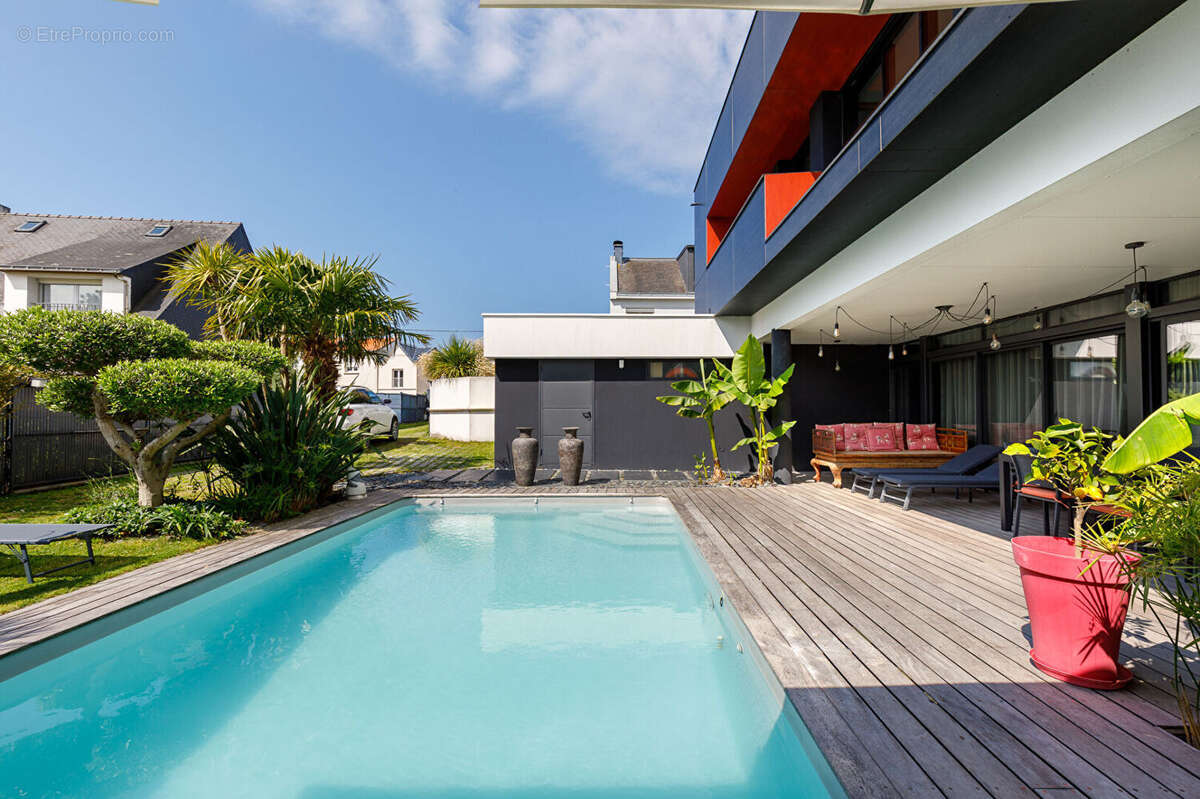 SAINT MARC SUR MER Maison 165 m² 4 chambres Piscine Double garage - photo 15
