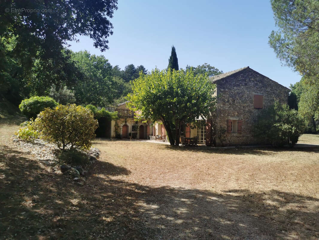 Maison à GRIGNAN