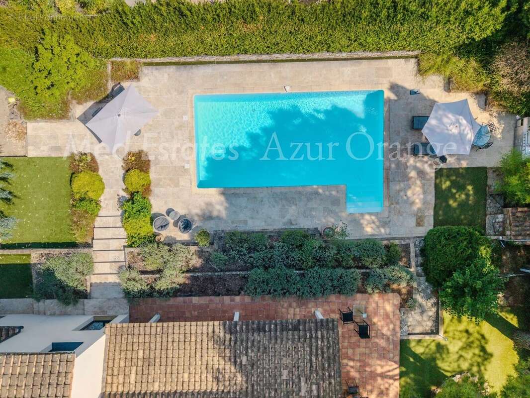 Maison à PLAN-DE-LA-TOUR