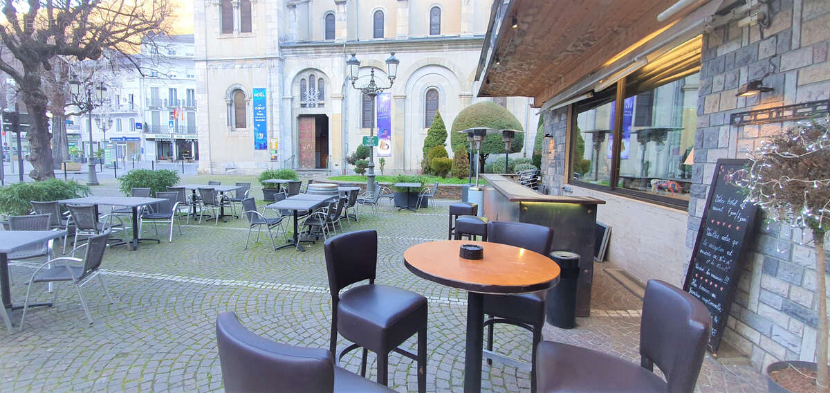 Commerce à BAGNERES-DE-LUCHON