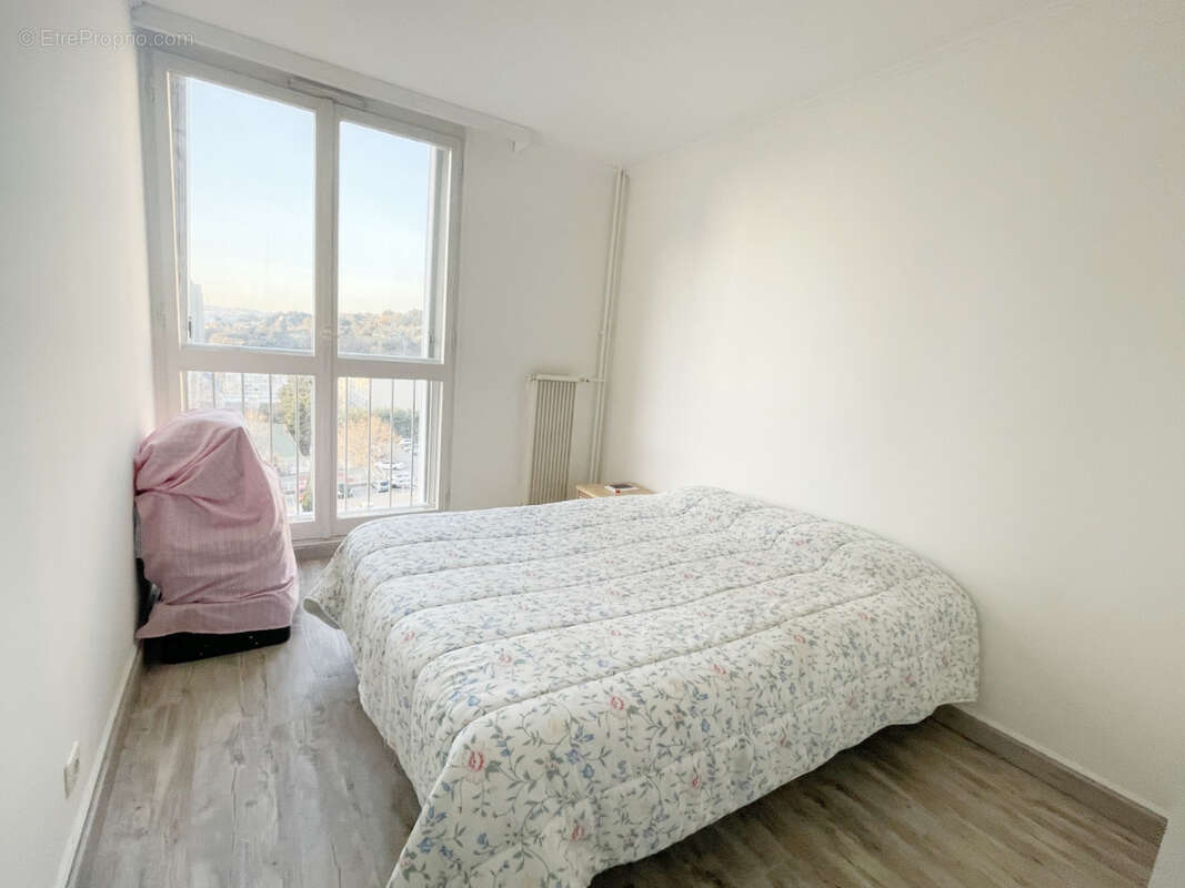 Appartement à MARSEILLE-14E