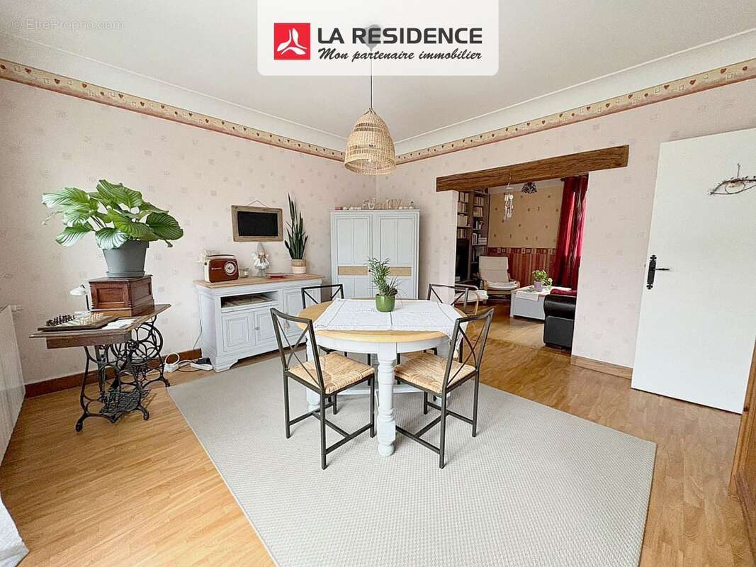 Maison à MONTIGNY-LES-CORMEILLES