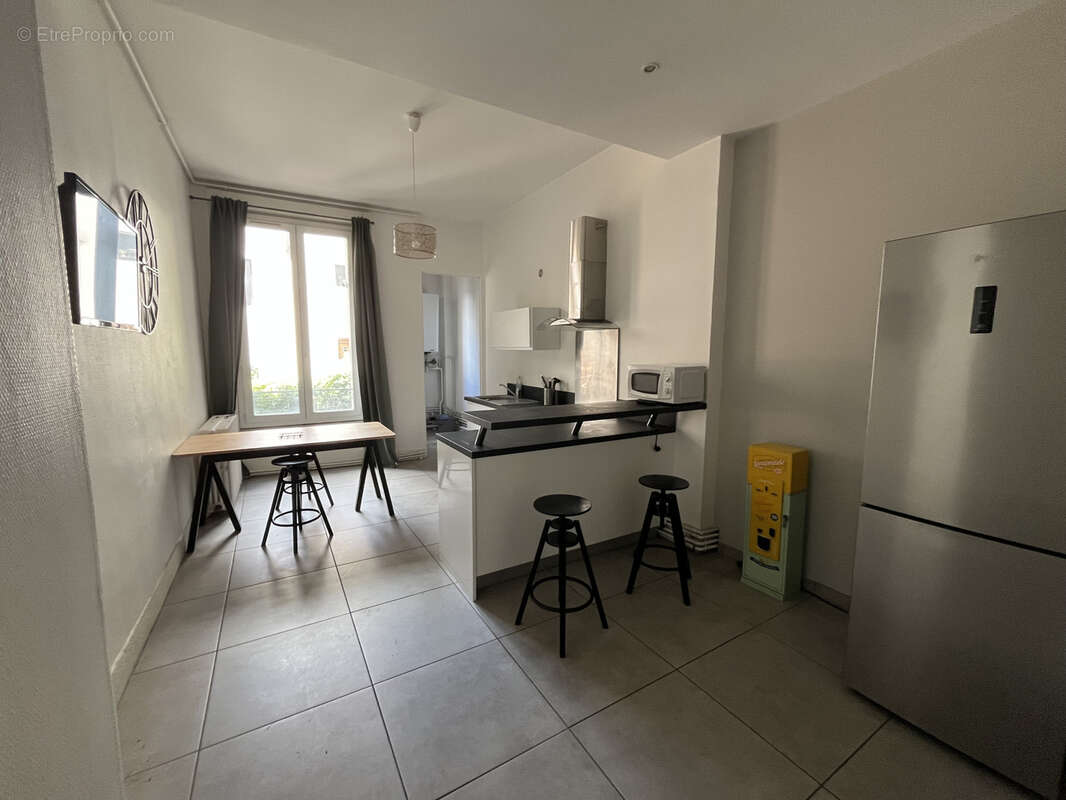Appartement à SAINT-ETIENNE