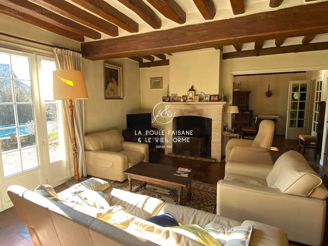 Maison à LE PERRAY-EN-YVELINES