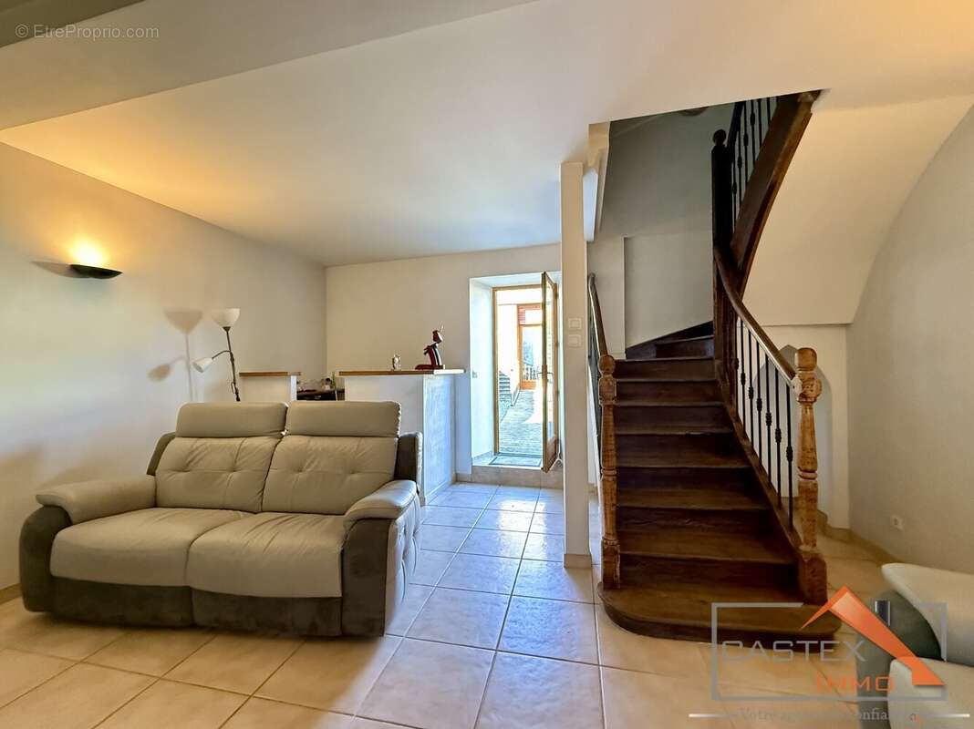 Maison à POINTIS-INARD