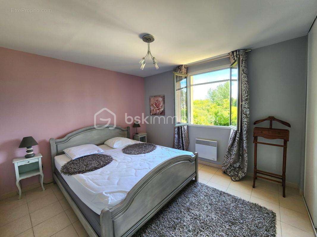 Villa 4 chambres avec piscine sur 2200m² env de terrain - photo 11
