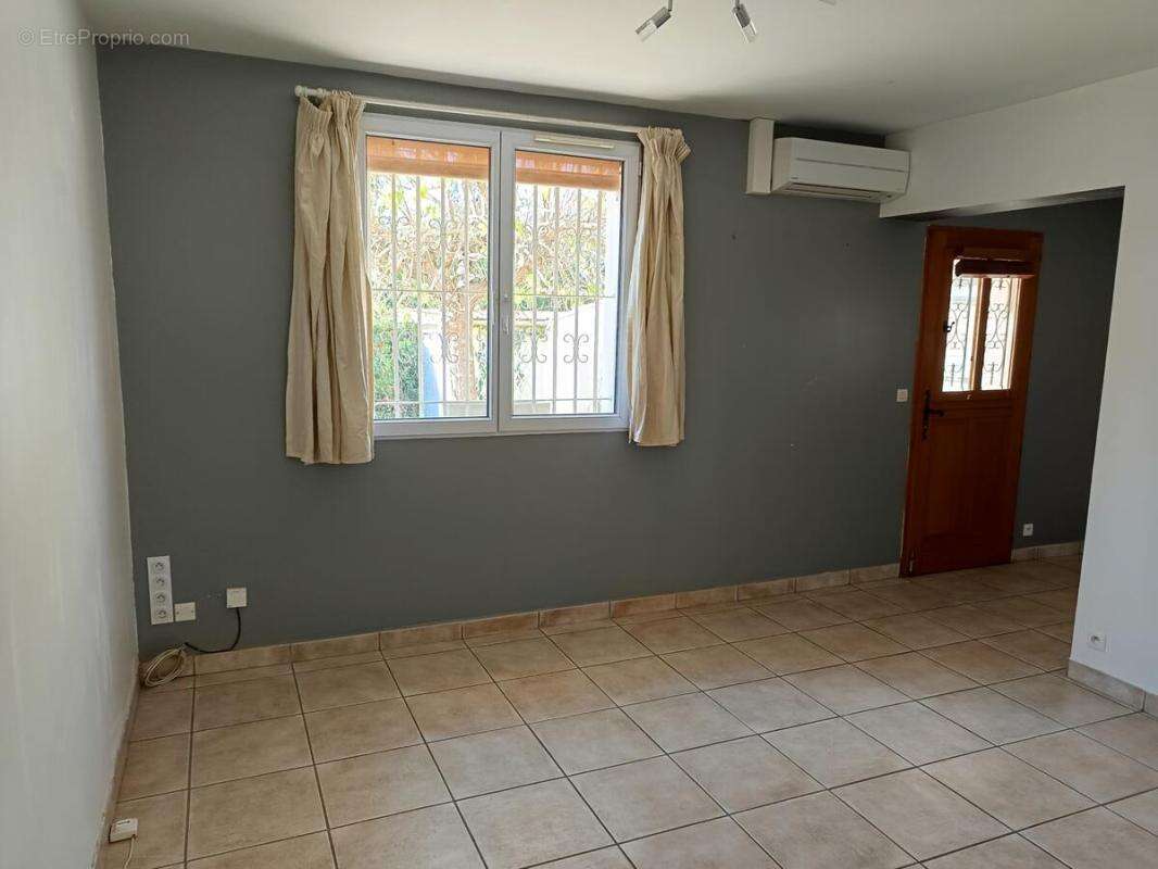 Maison à SAINT-SEURIN-SUR-L'ISLE