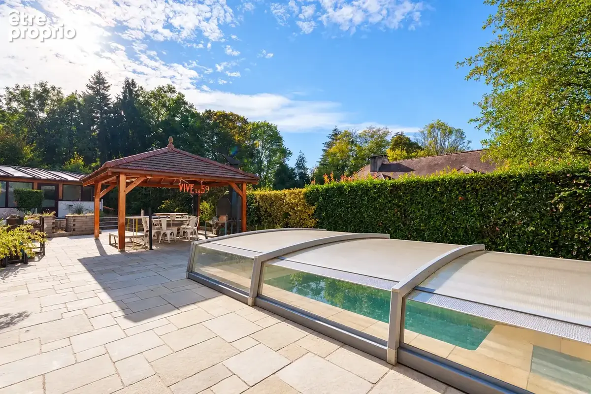 Domaine d’exception : propriété de 867 m2 habitables, 6,6 ha de terrain, étang privé, piscine - photo 4