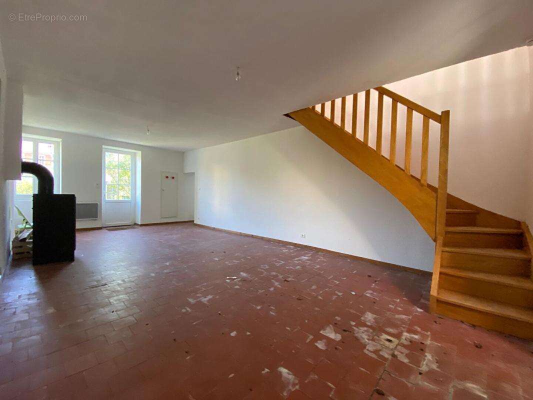 Maison à SAINT-BENIN-D&#039;AZY