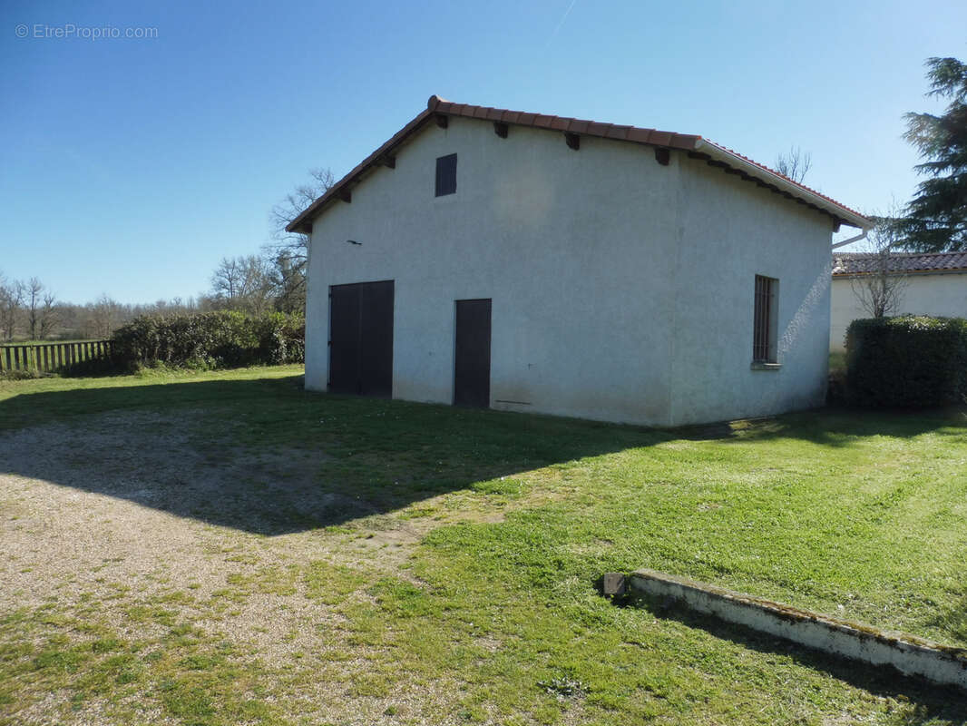 Maison à PONTEYRAUD