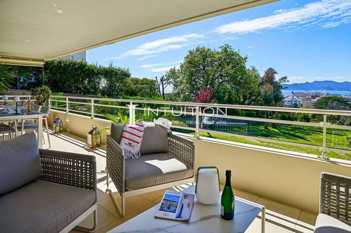 Appartement 3/4 pièces, vue mer, grande terrasse, au calme, copropriété intimiste - photo 2