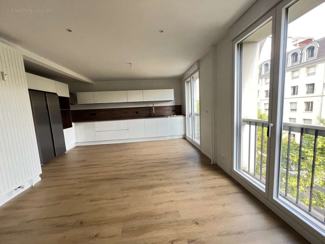 Appartement de 90 m² avec parking  - Secteur prisé rue Blatin - photo 3