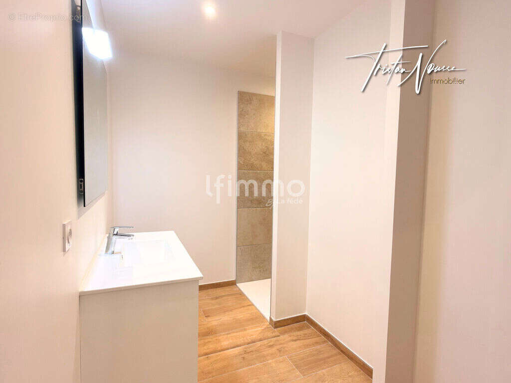 Maison 3 faces de plain pied - 89 m2 - 3 chambres - Ortaffa - photo 9