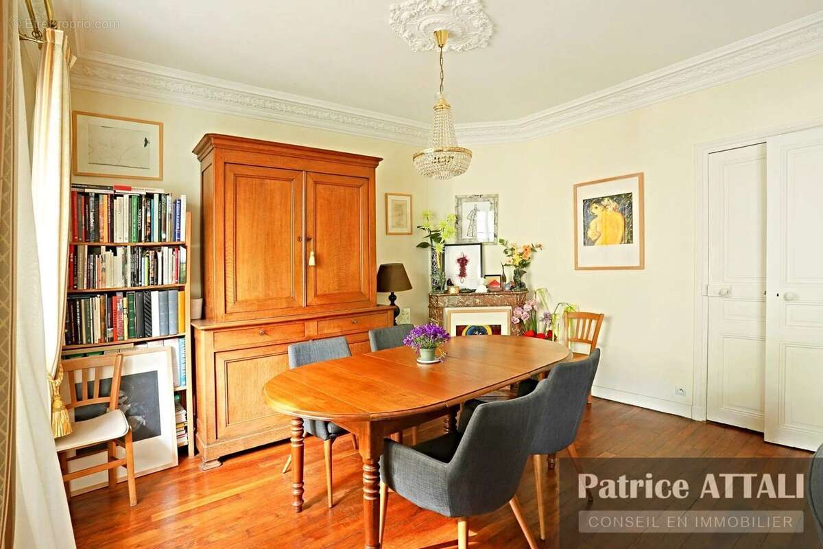 Appartement à PARIS-18E