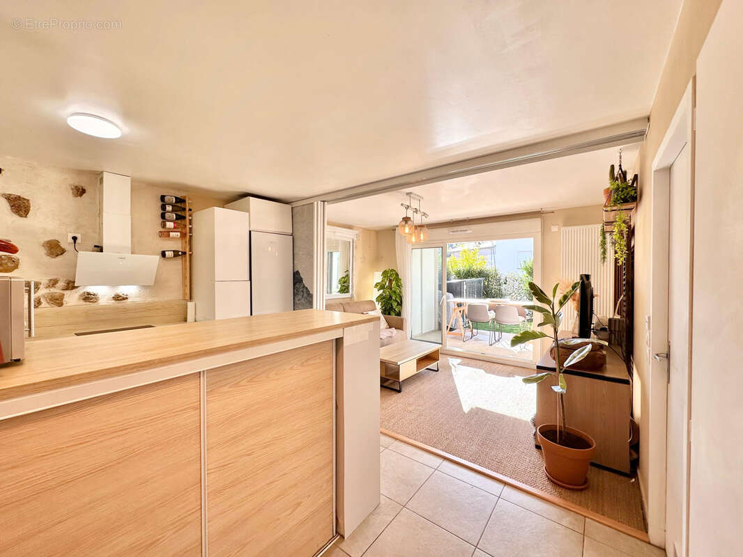 Appartement à VILLY-LE-PELLOUX