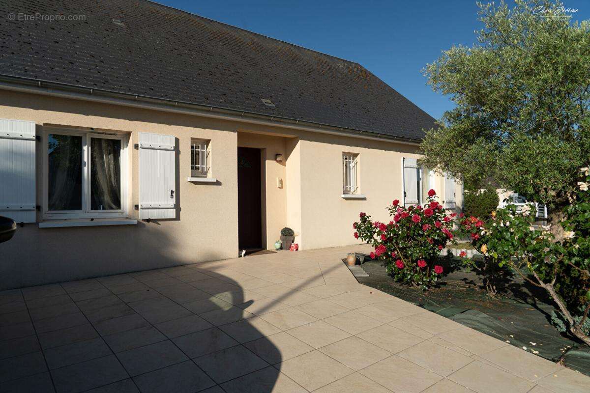 Maison à NOTRE-DAME-D'OE