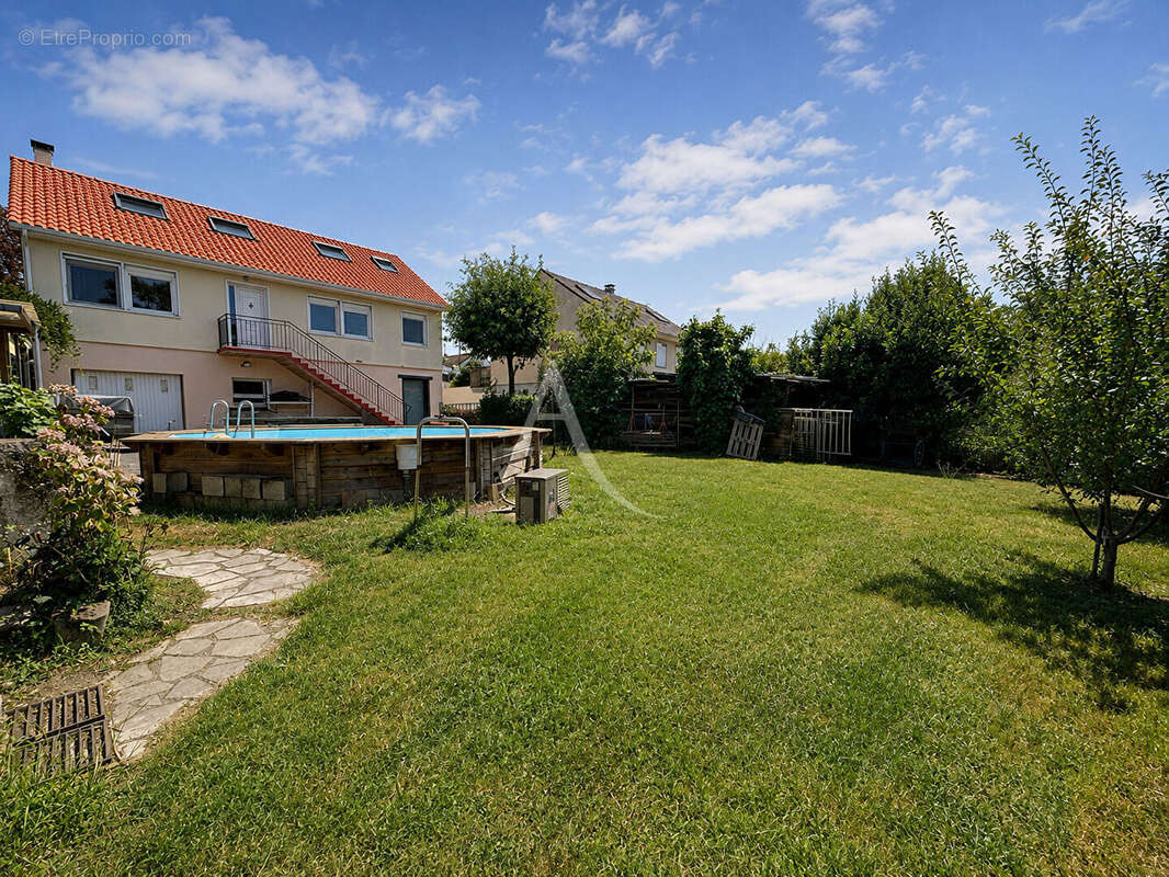 Maison en impasse avec piscine - photo 16