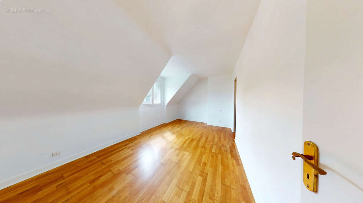 Maison à GRETZ-ARMAINVILLIERS