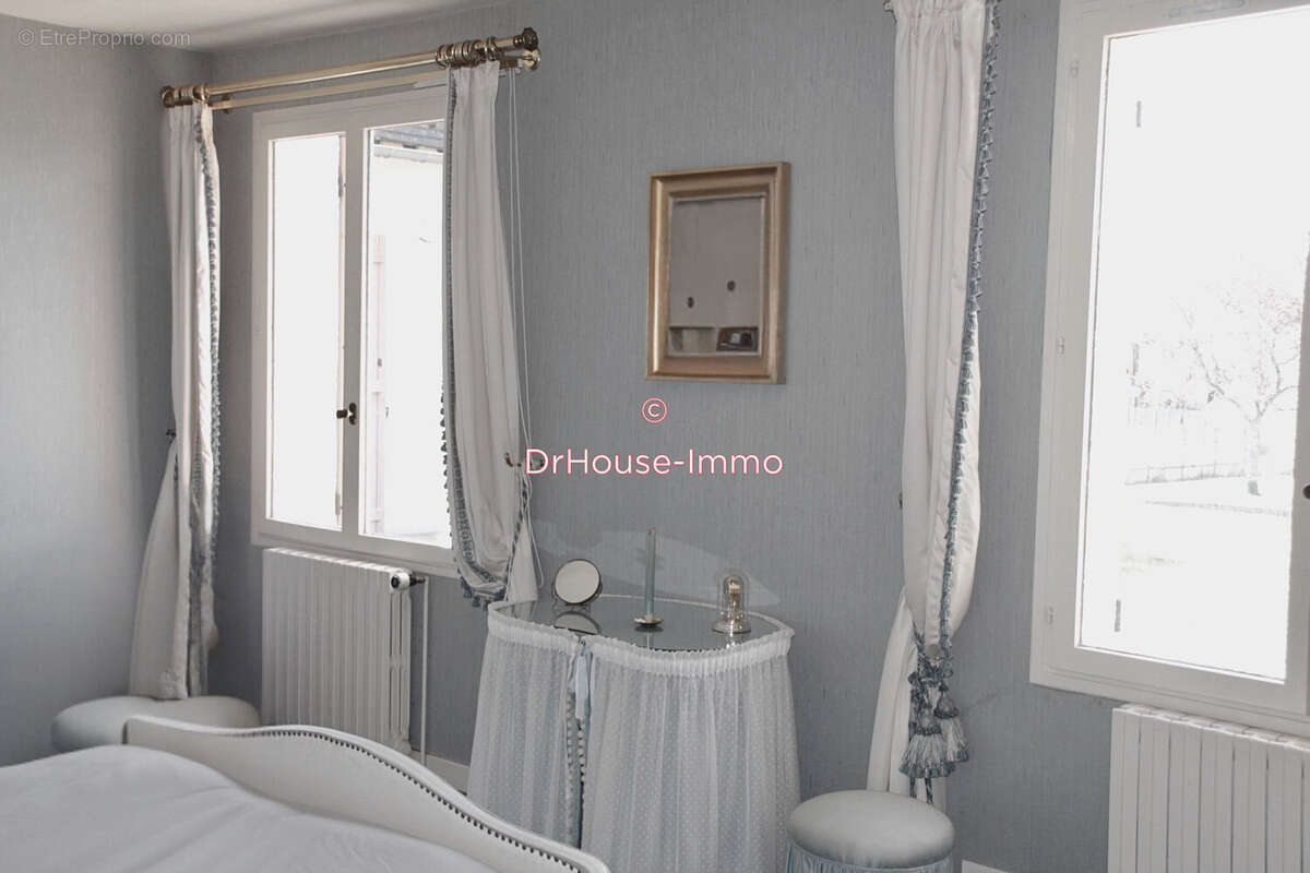 Maison à FERRIERES-EN-GATINAIS