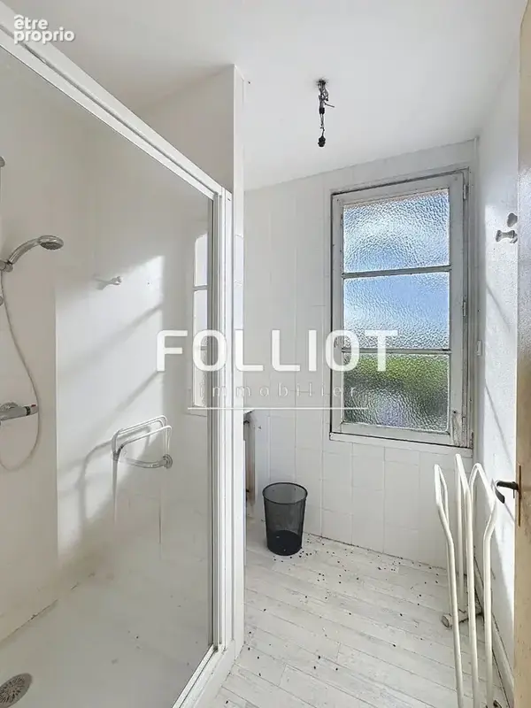 A VENDRE Maison à vendre à Heugueville sur Sienne - 5 pièces, 4 chambres, travaux à prévoir - photo 11