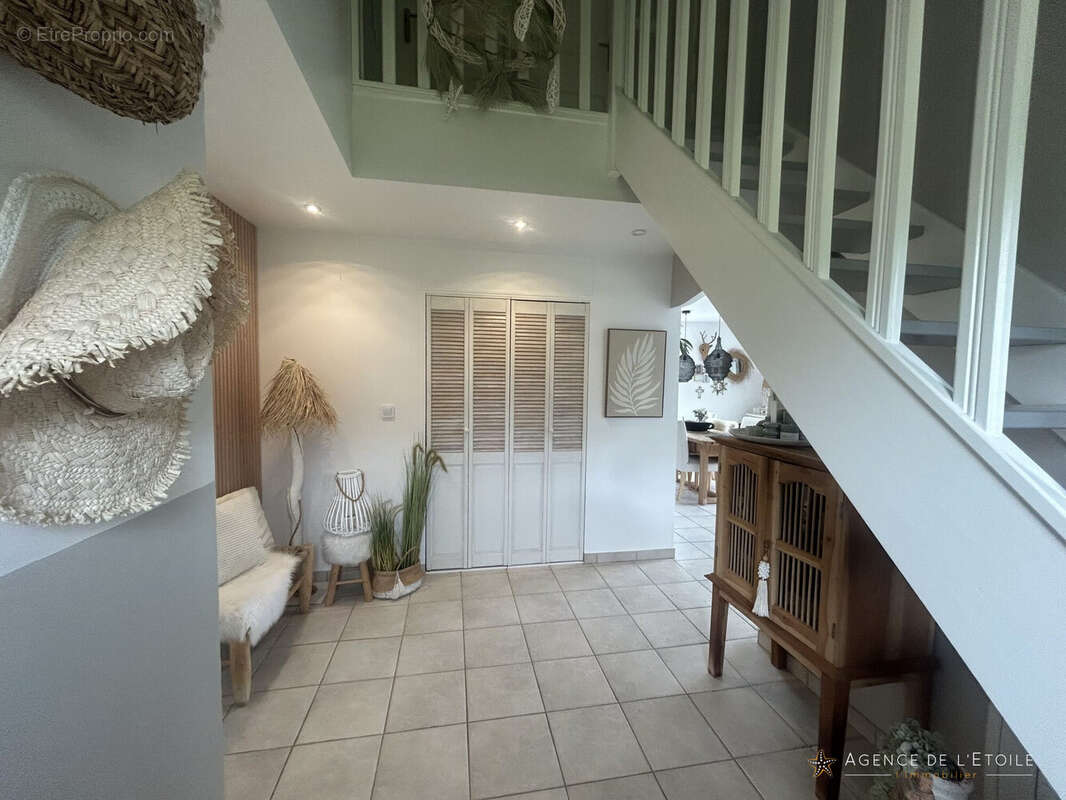 MAISON CUCQ PARFAIT ETAT