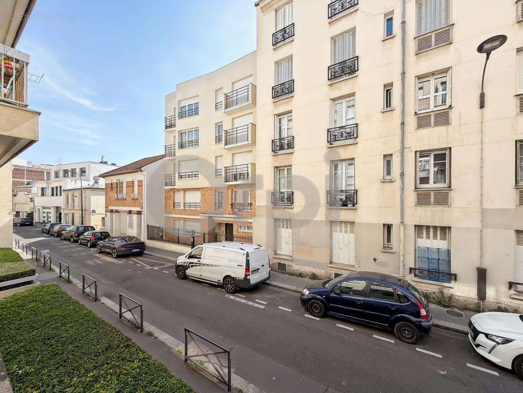 Appartement à PARIS-20E