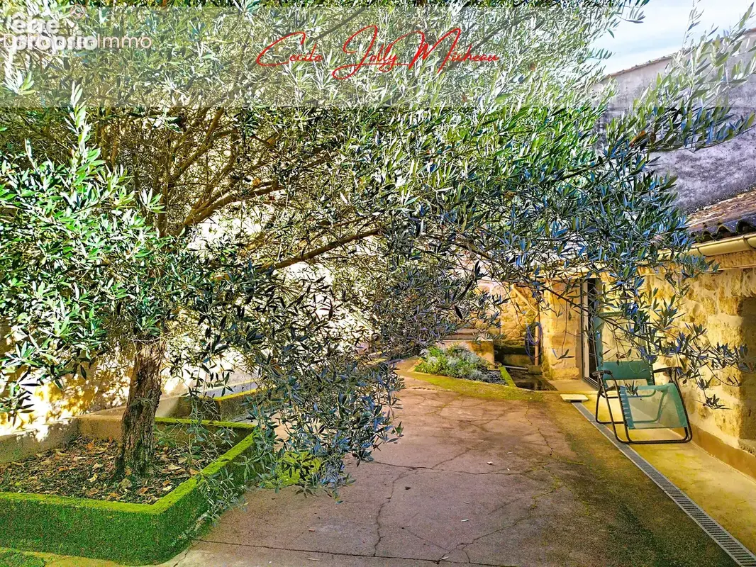 Maison 6 pièces 224 m² à vendre à Bourg (33710) - photo 71