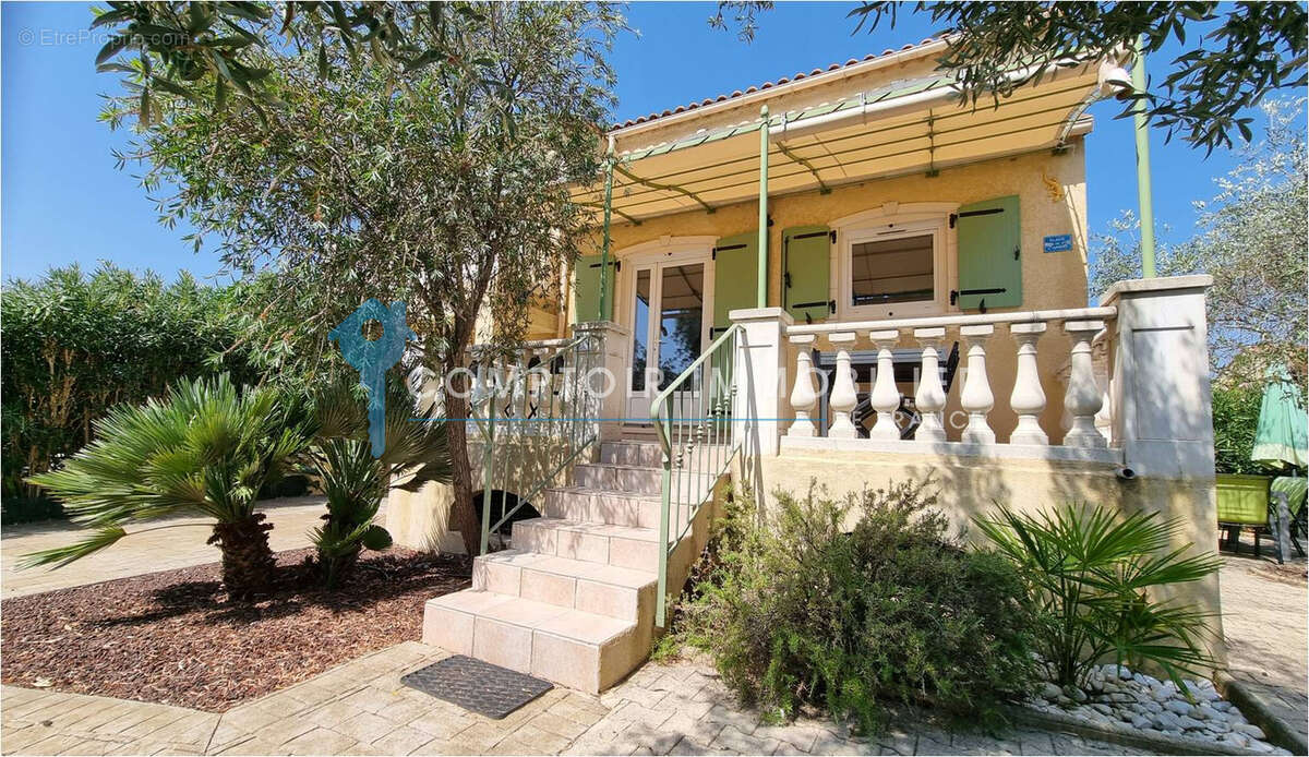 VAR (83) - À VENDRE - VIDAUBAN - Villa 3 chambres dans un domaine hôtelier sécurisé - photo 3