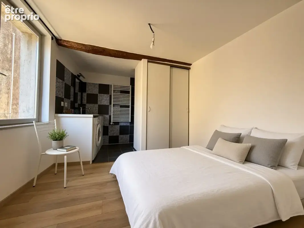EXCLUSIVITÉ Maison de ville rénovée de 80 m2, 3ch, proche de la cathédrale. - photo 5