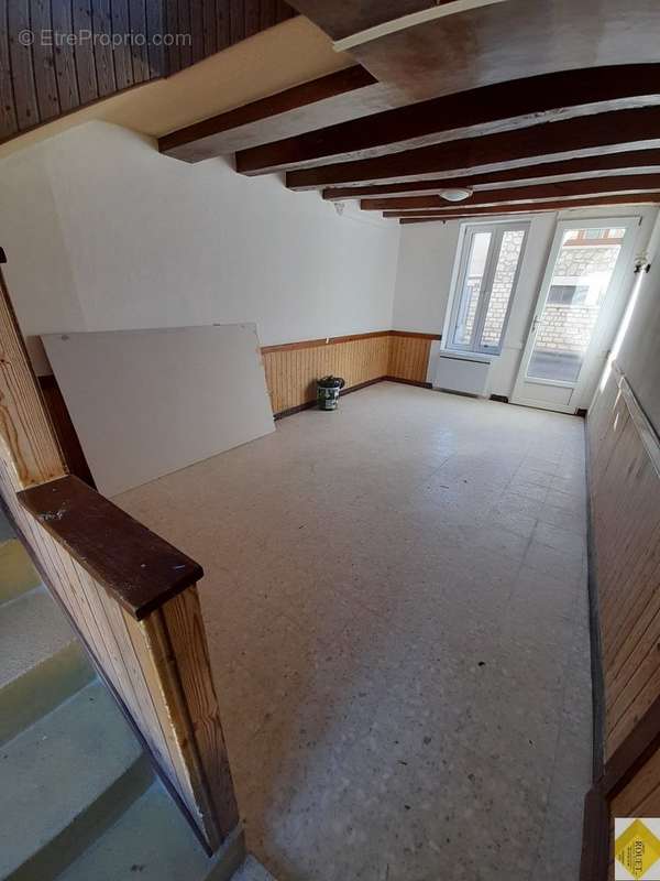 Maison à YZEURES-SUR-CREUSE