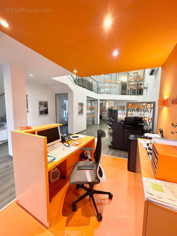 Commerce à NARBONNE