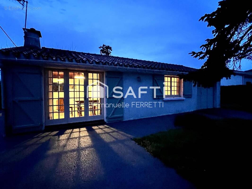 Photo 1 - Maison à ANGLES