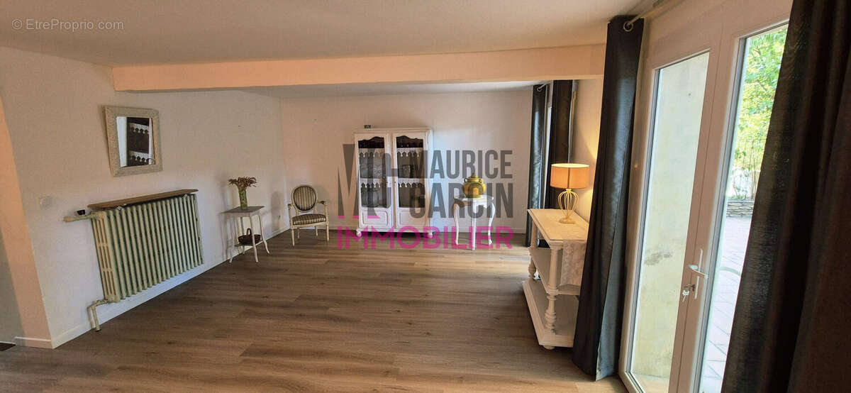 Maison 213 m² à Carpentras  - photo 4